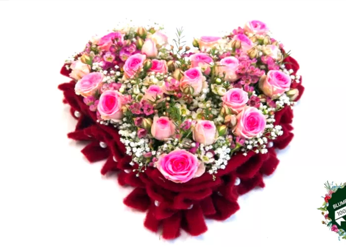 Blumige Herzen zum Muttertag Blumige Herzen zum Muttertag